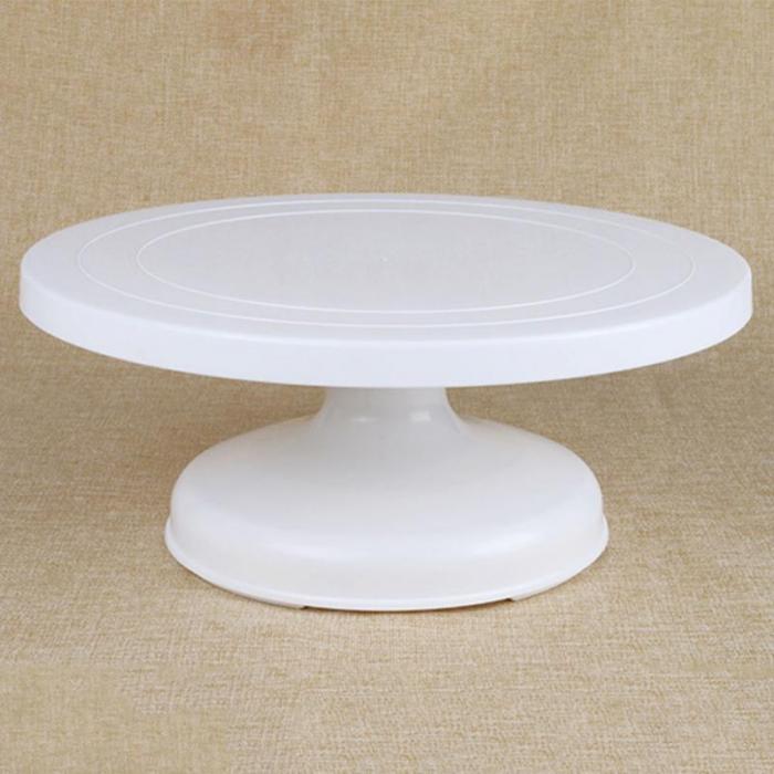 Rotating Cake Table and Baking Tools