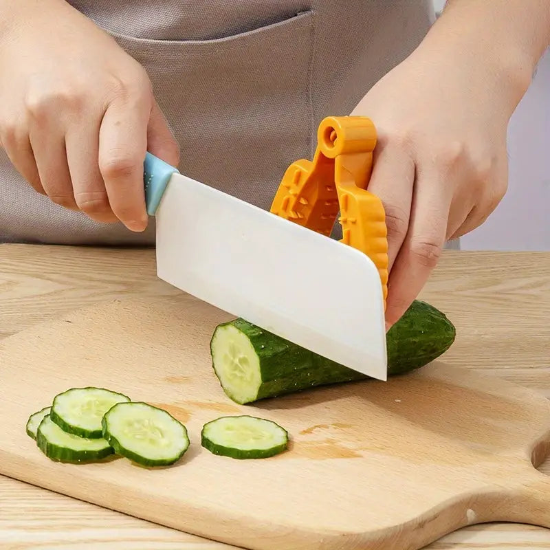 1pc Safe Finger Guard for Food Cutting and Chopping